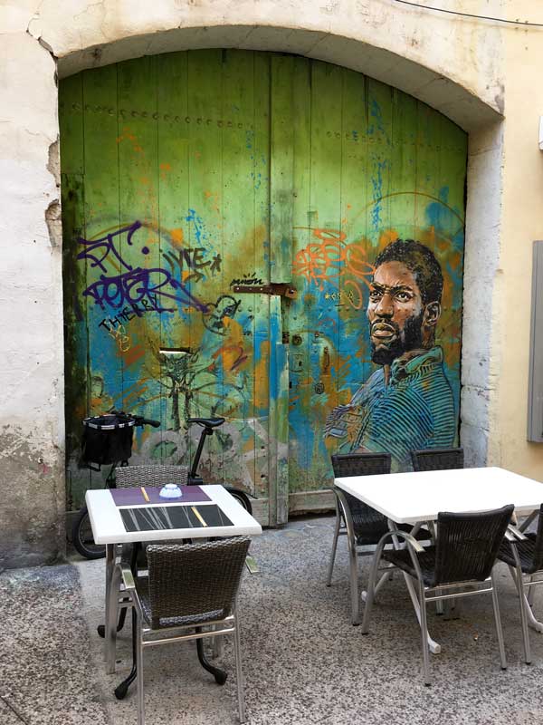 Anlässlich des K-Live Festivals wurden überall in der Stadt Graffiti angebracht