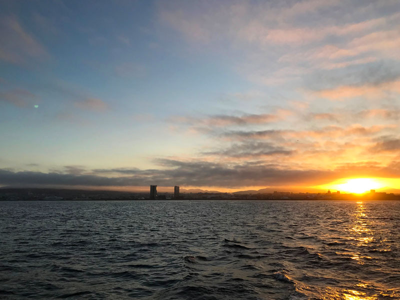 Ein Blick zurück auf die Skyline von Marseille