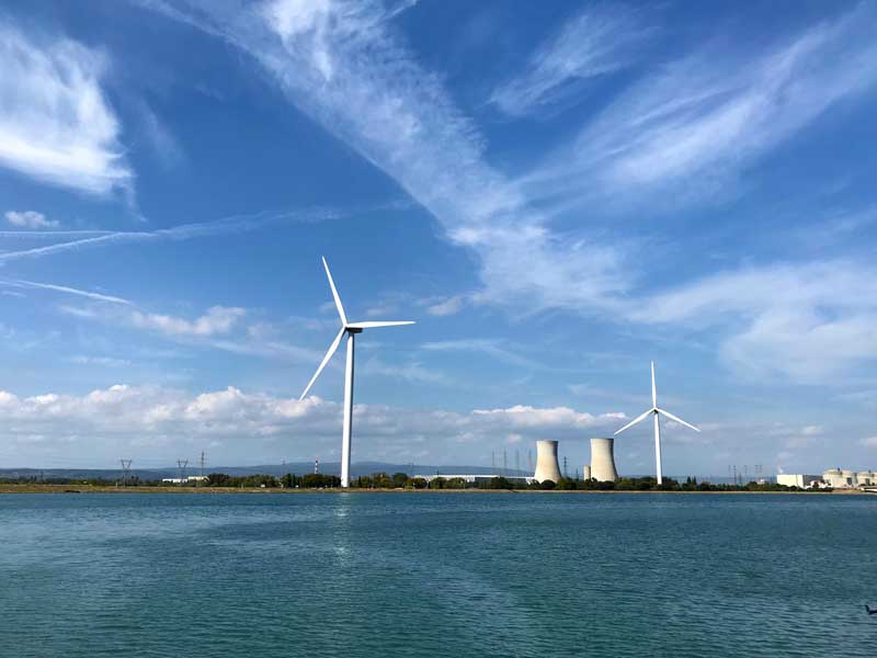 Eines der drei Atomkraftwerke am Ufer der Rhône: Tricastin