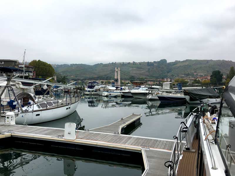 Hafen von Les Roches-de-Condrieu