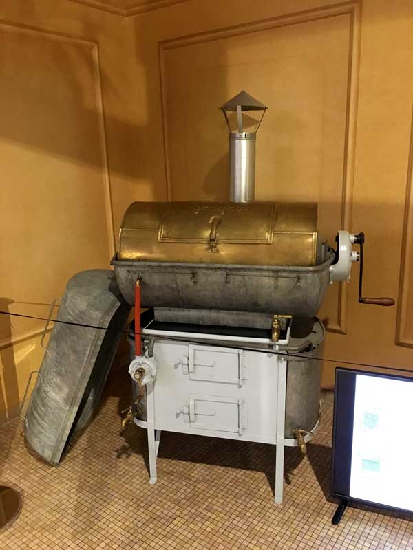 Peugeot hat früher auch Waschmaschinen hergestellt, zu sehen im Peugeot-Museum in Sochaux