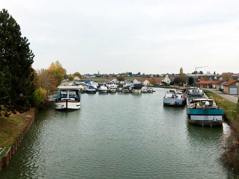 Blick über den Port de Plaisance Dannemarie
